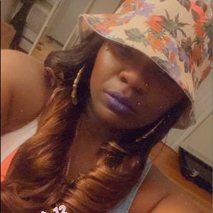 Meet your Posher, Janee